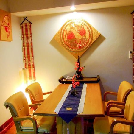 Win Place Hotel Чиангмай Екстериор снимка